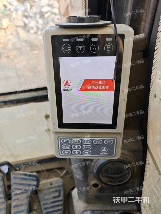 顯示屏?(駕駛室部分) 顯示屏?(駕駛室部分)
