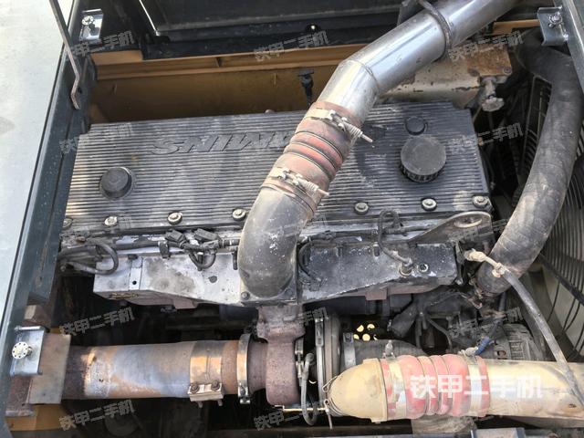 發(fā)動(dòng)機(jī)室（上車部件）