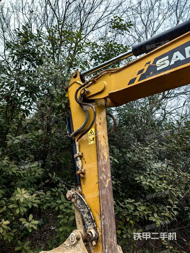 小臂整體左后（工作和回轉(zhuǎn)裝置）