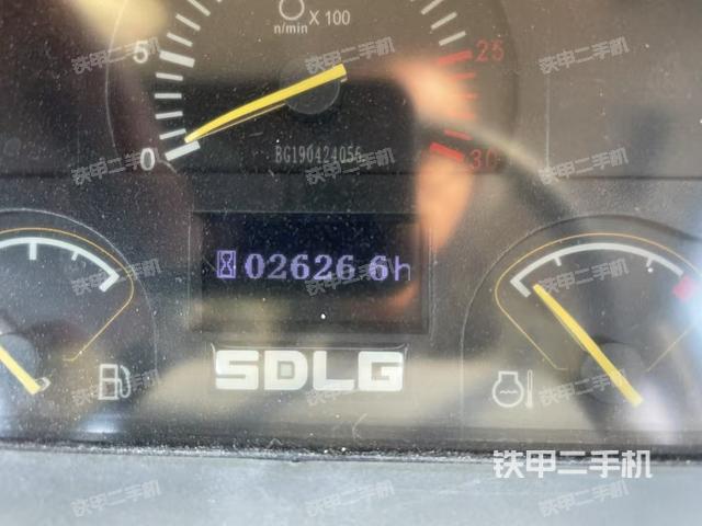 駕駛室操作臺（整機外觀及大件）