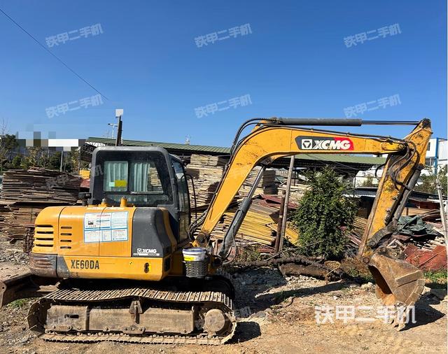 整機(jī)右后45°（整機(jī)外觀）