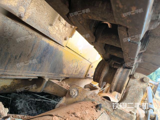 右驅(qū)動(dòng)輪（推土機(jī)底盤及工作裝置）