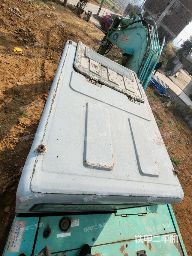 駕駛室頂部俯視(上車部件) 駕駛室頂部俯視(上車部件)