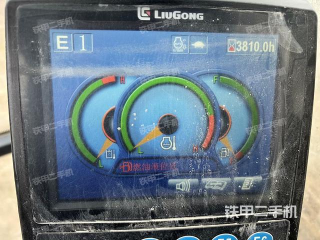 驾驶室整体（整机外观）