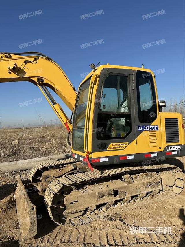 駕駛室整體（整機(jī)外觀）