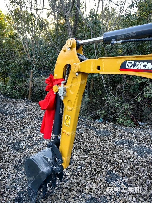 小臂整體左后（工作和回轉(zhuǎn)裝置）