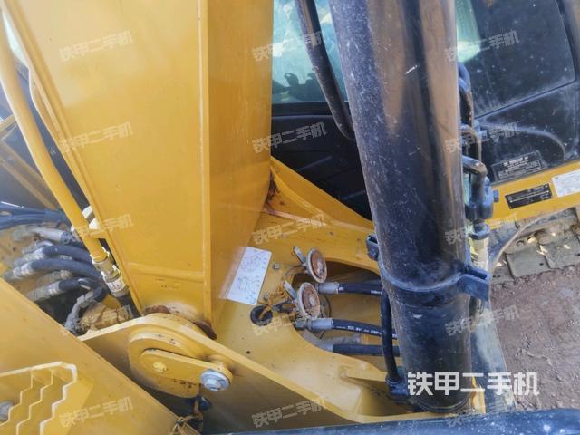 大臂根部?斜視(工作和回轉(zhuǎn)裝置) 大臂根部?斜視(工作和回轉(zhuǎn)裝置)