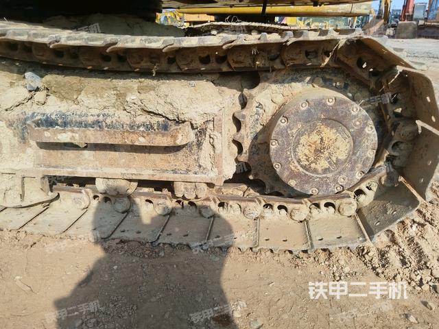 左驅(qū)動(dòng)輪(行走機(jī)構(gòu)) 左驅(qū)動(dòng)輪(行走機(jī)構(gòu))