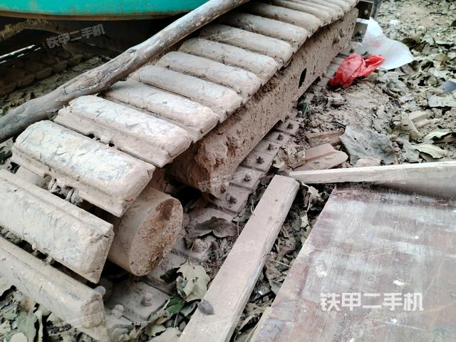 左側(cè)履帶整體?(行走機(jī)構(gòu)) 左側(cè)履帶整體?(行走機(jī)構(gòu))