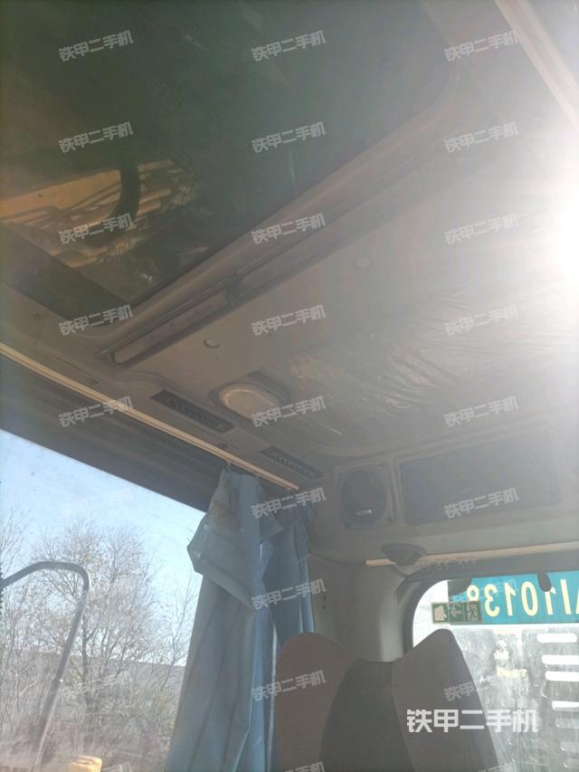 頂棚整體（駕駛室部分）