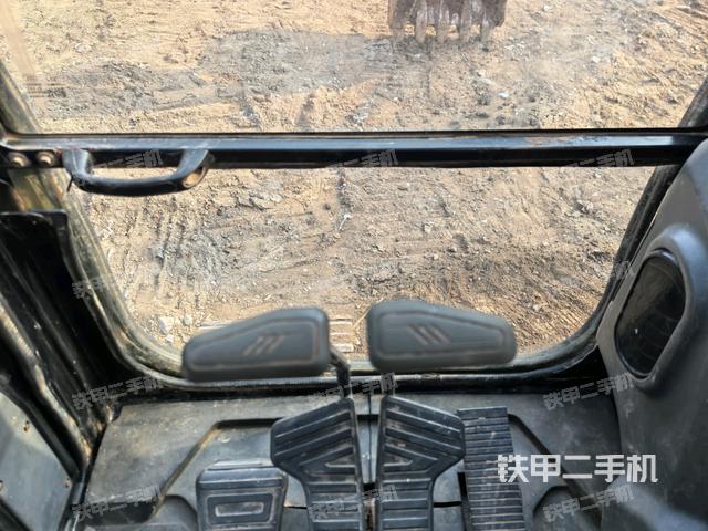 座椅左側(cè)控制臺/音響/含左手柄（駕駛室部分）