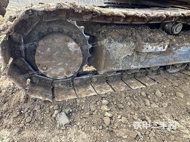 單側(cè)履帶整體（整機(jī)外觀）