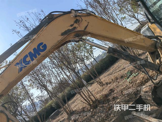 小臂整體右前(工作和回轉(zhuǎn)裝置) 小臂整體右前(工作和回轉(zhuǎn)裝置)