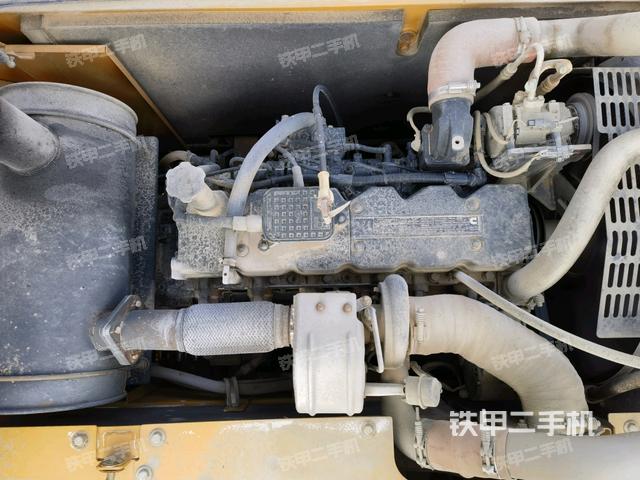 发动机室（上车部件）