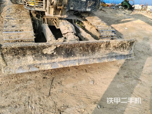 轉盤和下車架正前(工作和回轉裝置) 轉盤和下車架正前(工作和回轉裝置)