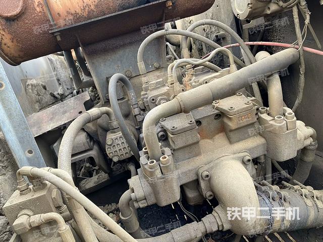 液壓泵斜45?左(大件艙室) 液壓泵斜45?左(大件艙室)
