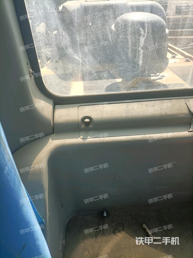 后窗玻璃角標(biāo)（駕駛室部分）