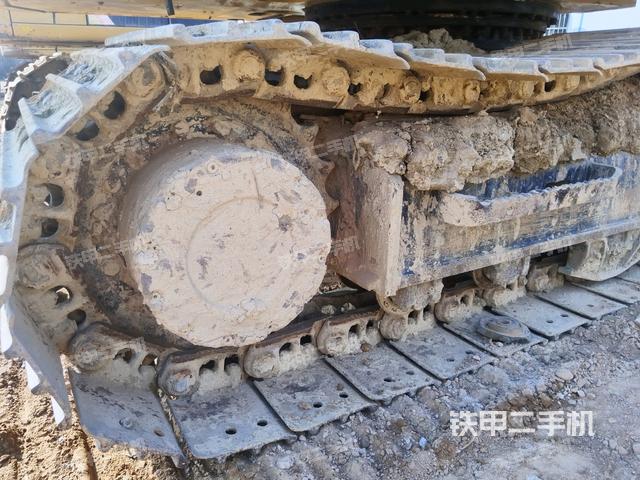 右驅(qū)動(dòng)輪(行走機(jī)構(gòu)) 右驅(qū)動(dòng)輪(行走機(jī)構(gòu))