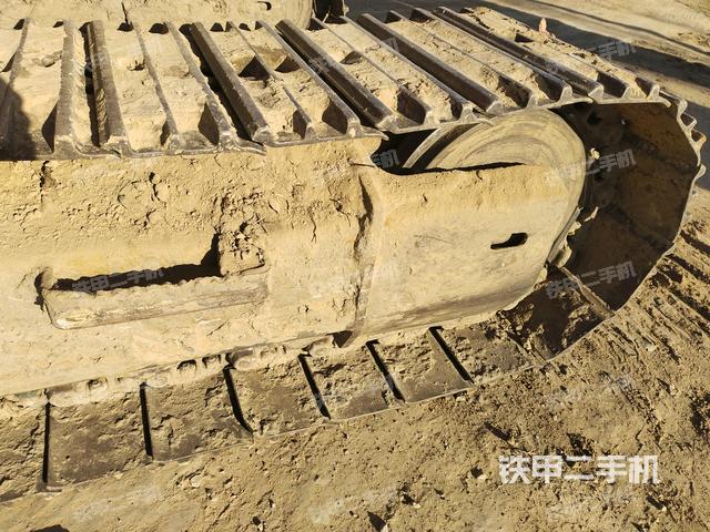 左側(cè)行走馬達(dá)蓋板（行走機(jī)構(gòu)）