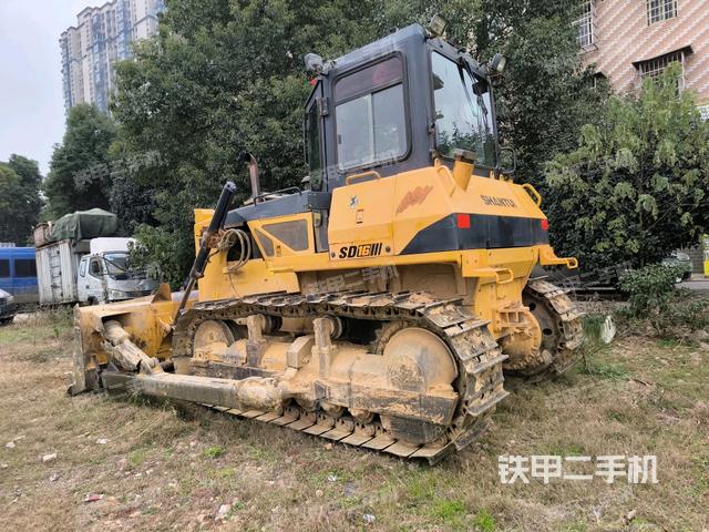 左后45°（推土機整車外觀）