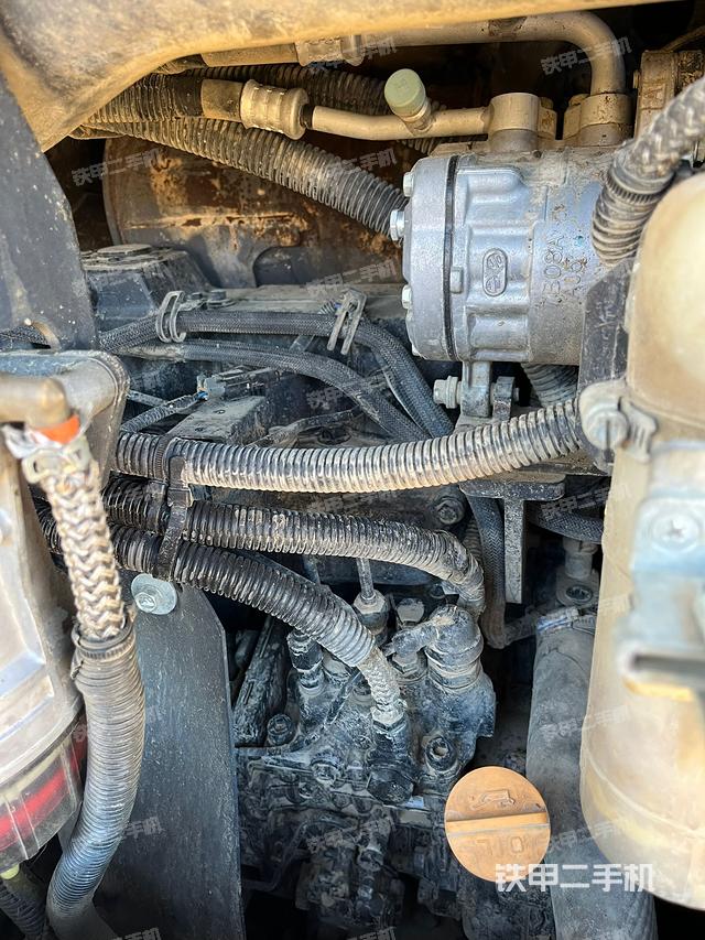 發(fā)動(dòng)機(jī)整體俯視（整機(jī)外觀）