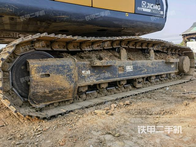 右侧履带整体（行走机构）