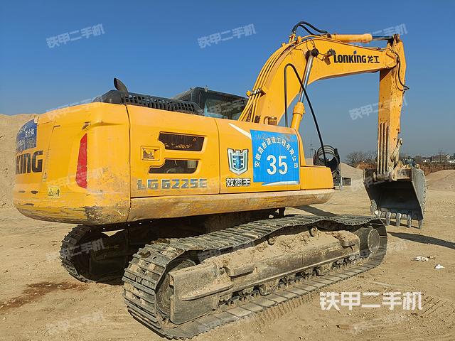 整機(jī)右后45°(整機(jī)外觀) 整機(jī)右后45°(整機(jī)外觀)