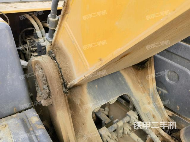 大臂根部 斜视（工作和回转装置）