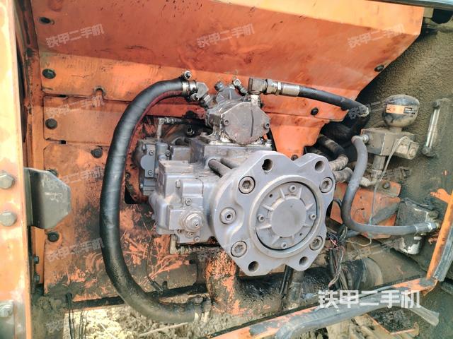 液壓泵斜45?左（大件艙室）