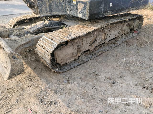 左側履帶整體?(行走機構) 左側履帶整體?(行走機構)