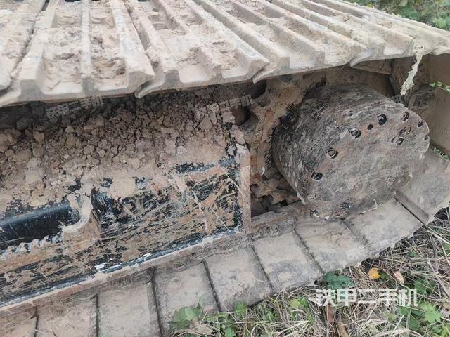 單側(cè)履帶整體（整機(jī)外觀）