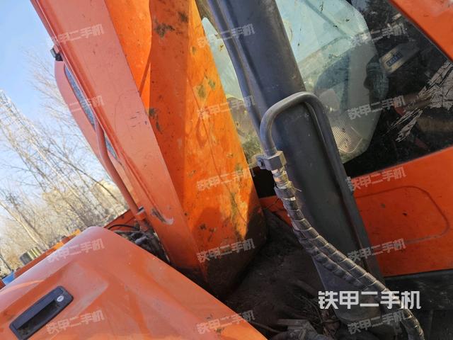 大臂根部?斜(工作和回轉(zhuǎn)裝置) 大臂根部?斜(工作和回轉(zhuǎn)裝置)