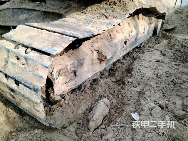 右側履帶整體（行走機構）