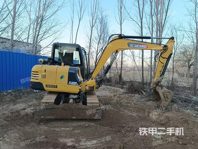 整機右后45°(整機外觀) 整機右后45°(整機外觀)