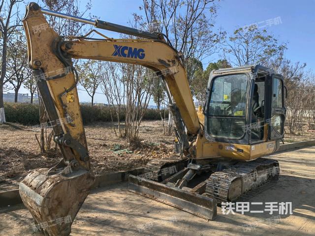 右后45(整機(jī)外觀) 右后45(整機(jī)外觀)