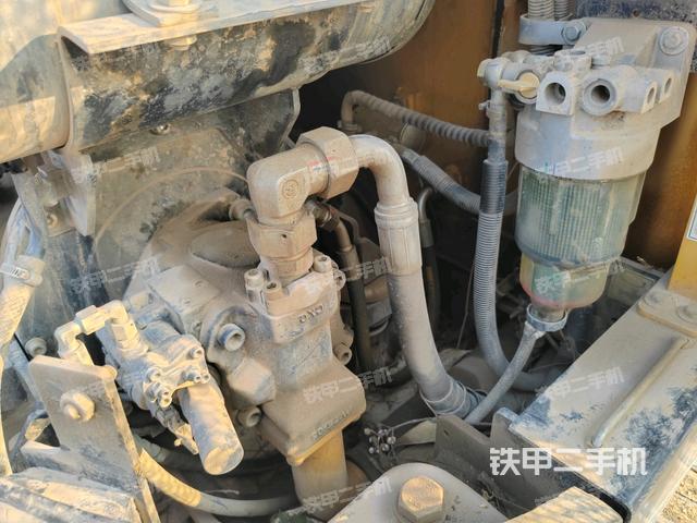 液壓泵室(大件艙室) 液壓泵室(大件艙室)
