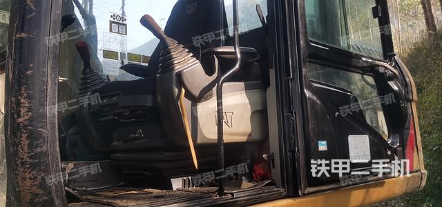 驾驶室整体（整机外观）