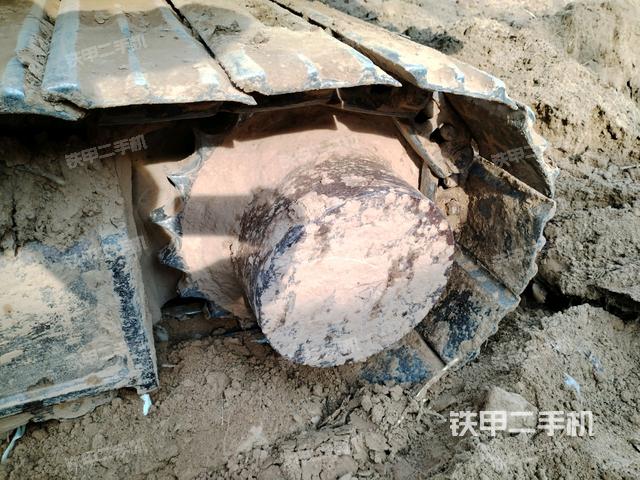 右驅動輪（行走機構）