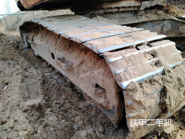 左側履帶整體?（行走機構）