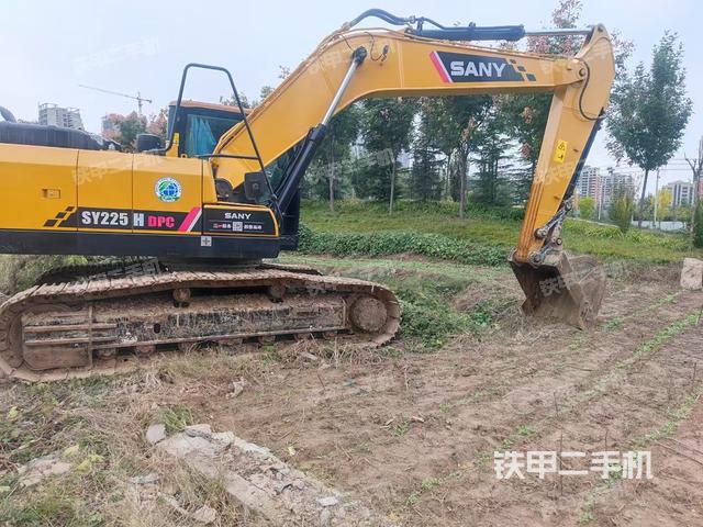 駕駛室整體（整機(jī)外觀）