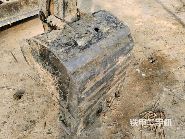 鏟斗45度(工作和回轉裝置) 鏟斗45度(工作和回轉裝置)