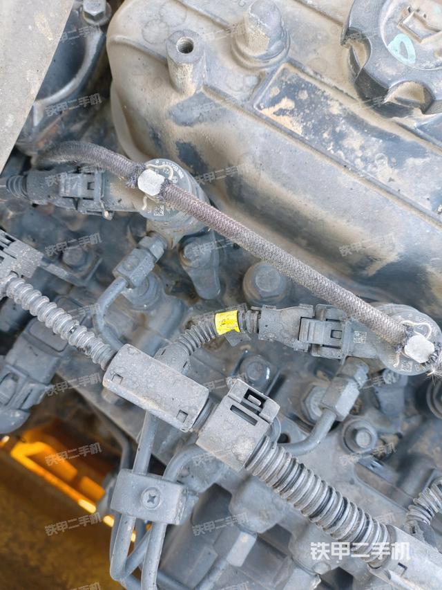 氣門室蓋螺絲特寫（上車部件）