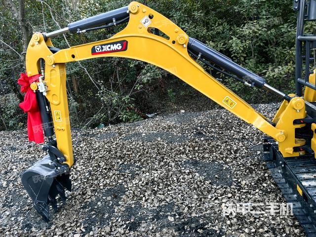 大臂整體?右側(cè)（工作和回轉(zhuǎn)裝置）