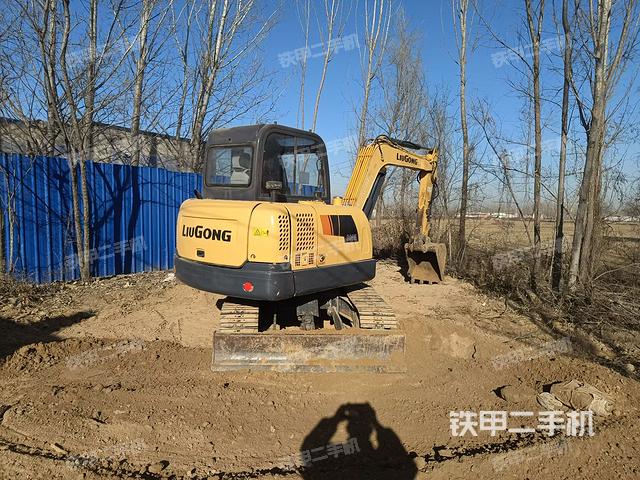 整機(jī)右后45°(整機(jī)外觀) 整機(jī)右后45°(整機(jī)外觀)