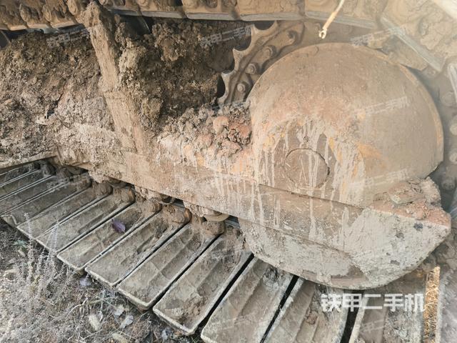 右驅(qū)動輪(推土機(jī)底盤及工作裝置) 右驅(qū)動輪(推土機(jī)底盤及工作裝置)