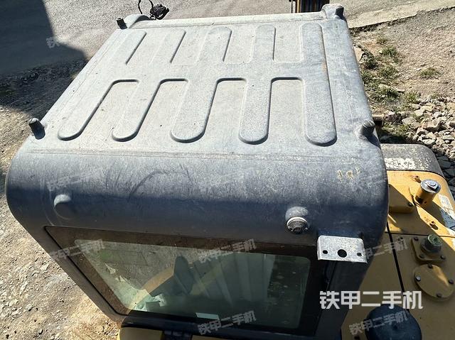 駕駛室頂部（整機(jī)外觀）