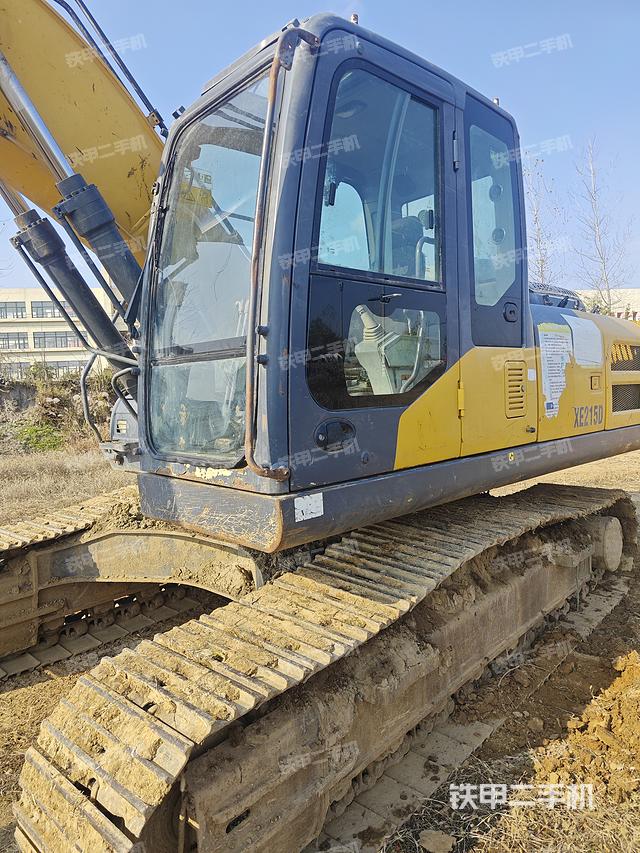 驾驶室整体（整机外观）