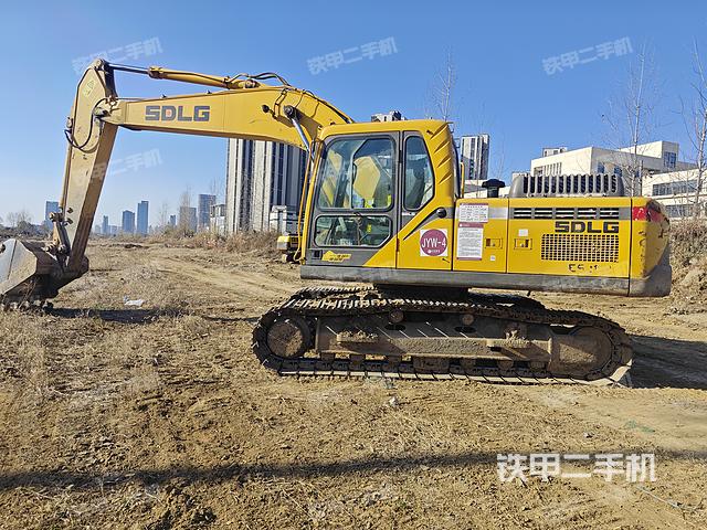 山东临工E6210F挖掘机