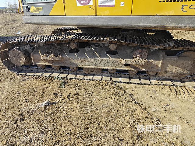 单侧履带整体（整机外观）