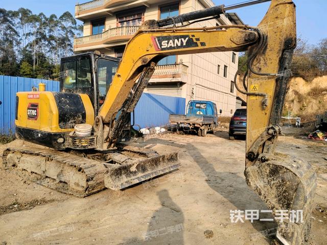 右后45(整機外觀) 右后45(整機外觀)